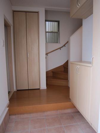 Other. Entrance Example of construction