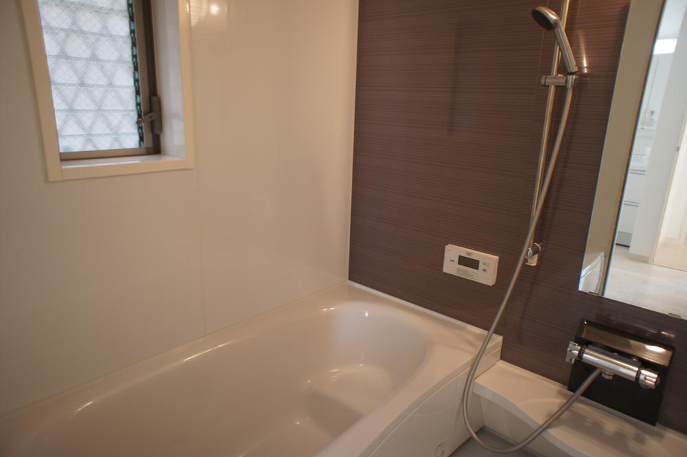 Bathroom. Indoor (September 2013) Shooting