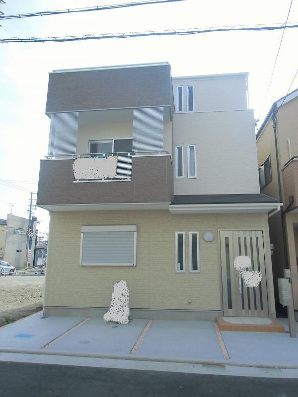 Local appearance photo. Local (06 May 2013) Shooting