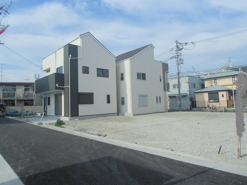 Local photos, including front road. Local (06 May 2013) Shooting