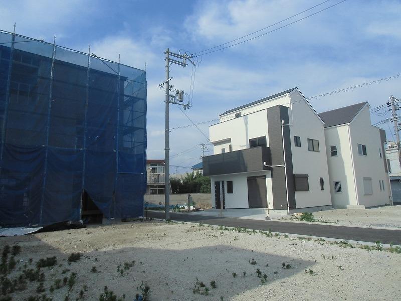 Local appearance photo. Local (06 May 2013) Shooting