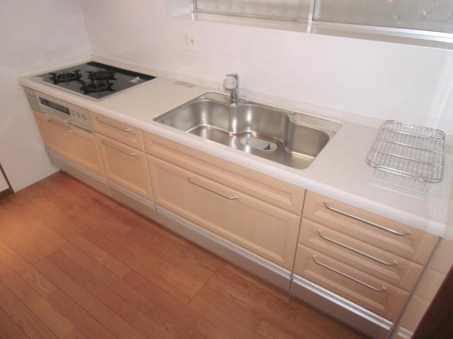 Kitchen. System kitchen