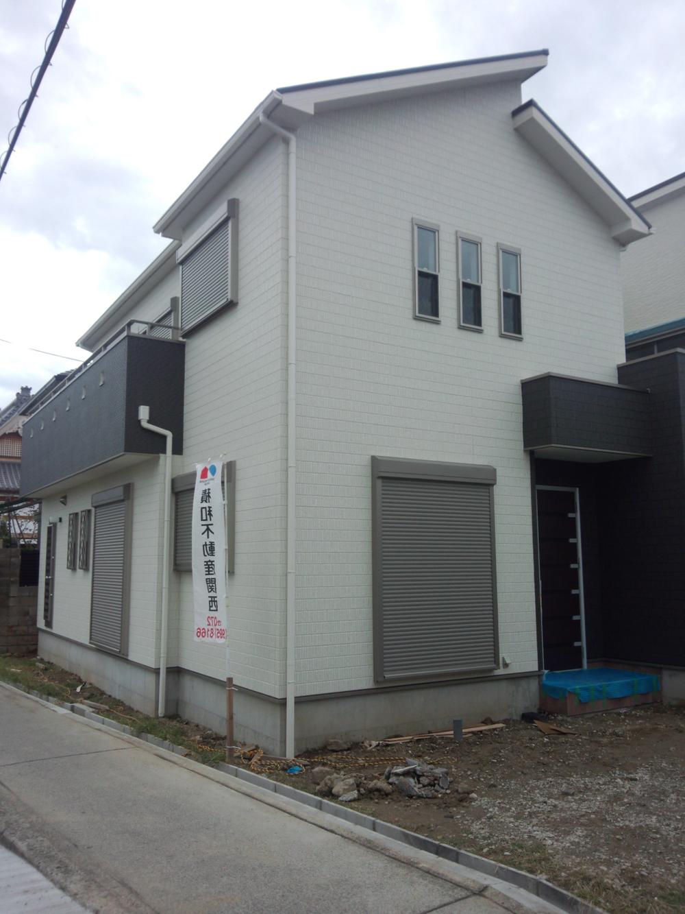 Local appearance photo. Local (10 May 2013) Shooting