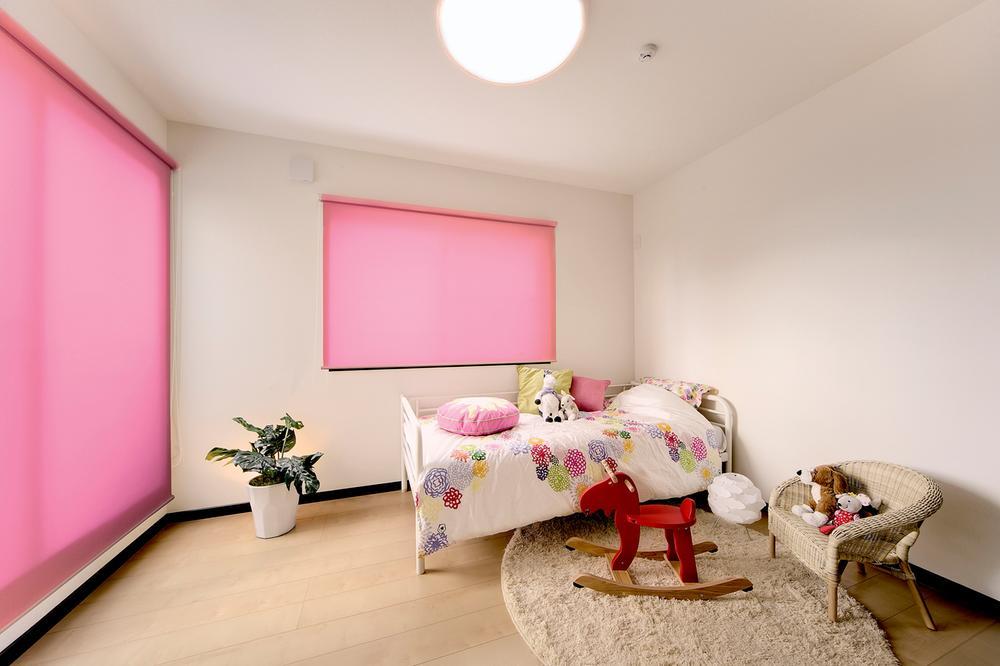 Model house photo. Bright color - lovely model house that has been unified in. I'm happy when the children can be new rooms Model house