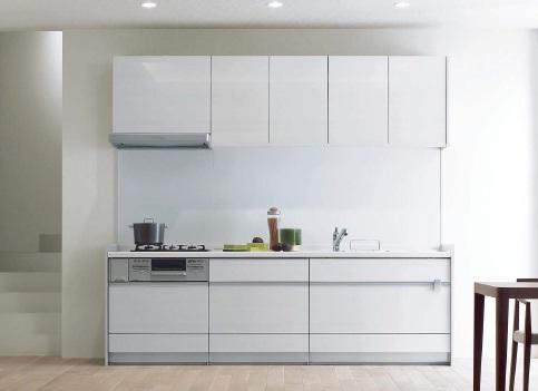 Kitchen. Stylish, clean full kitchen. It can also feel good dishes