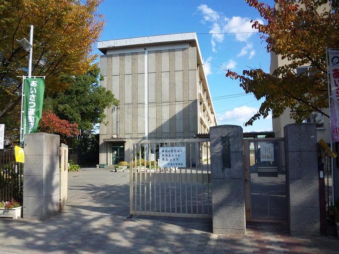 Primary school. 826m until Yao Yao Municipal Elementary School