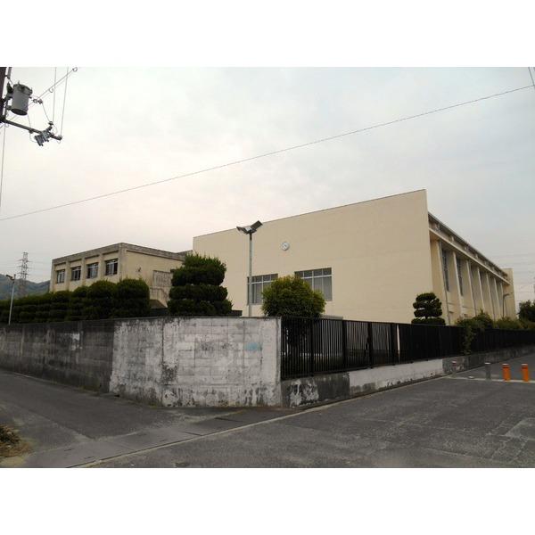 Junior high school. 432m Akebono Kawaminami junior high school until Yao Tatsuakebono Kawaminami junior high school