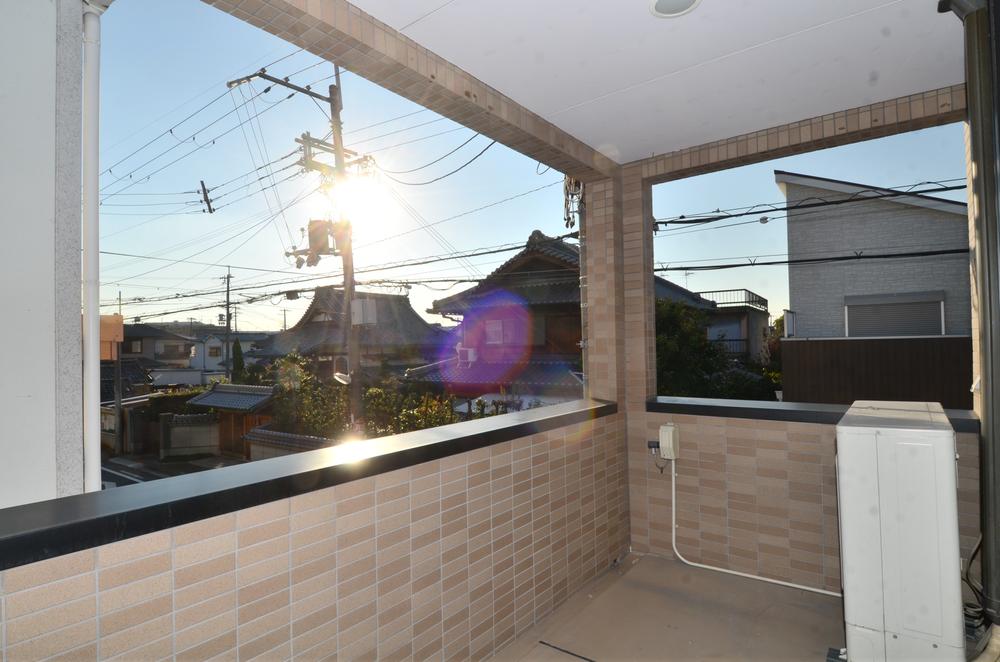 View photos from the dwelling unit. View from the site (December 2013) Shooting