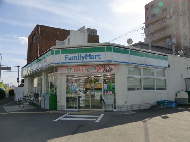 Convenience store. FamilyMart Yao Takayasu cho store (convenience store) to 444m
