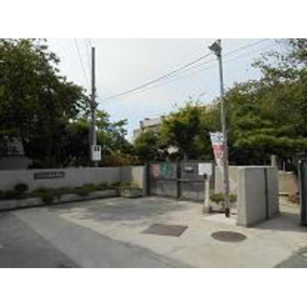 Primary school. 757m Nagahata elementary school to Yao Municipal Nagahata Elementary School