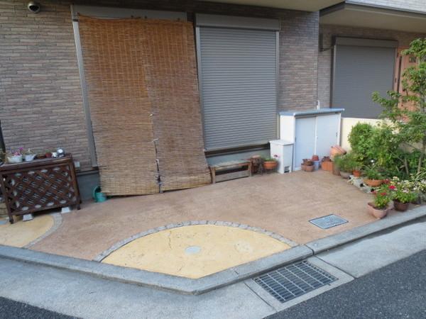 Parking lot