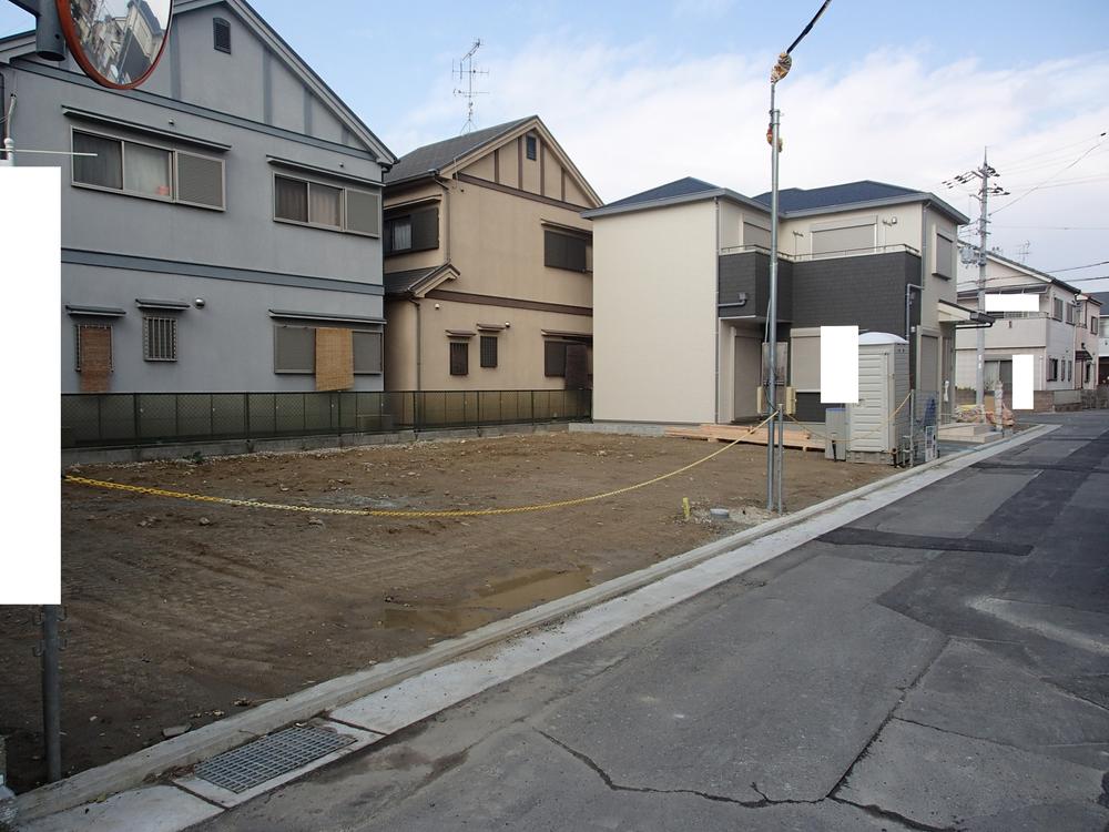 Local appearance photo. Local (12 May 2013) Shooting