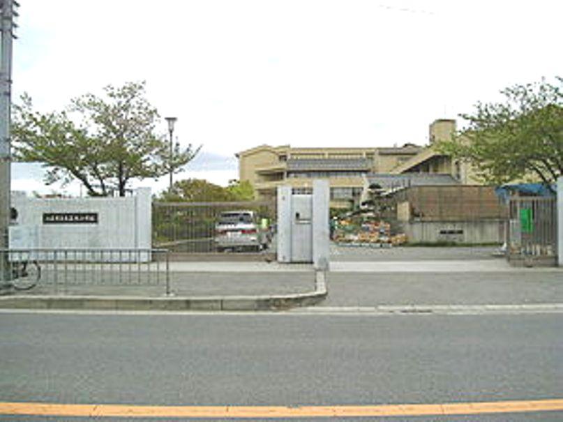 Primary school. 270m until Yao Municipal Taisho North Elementary School