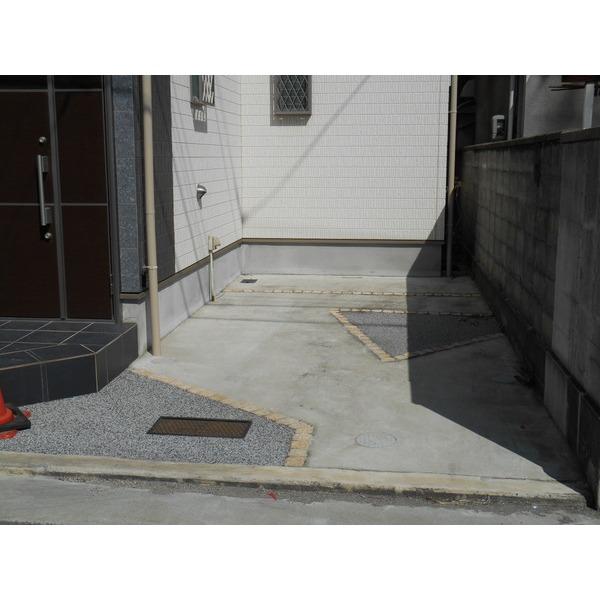 Parking lot