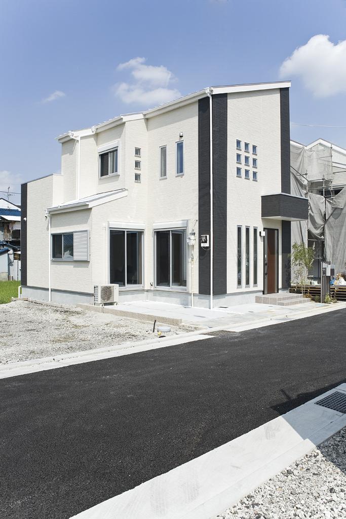 Building plan example (exterior photos). Trappings of everyday goods well rich, Comfortable to live in high-quality. (Our enforcement example)