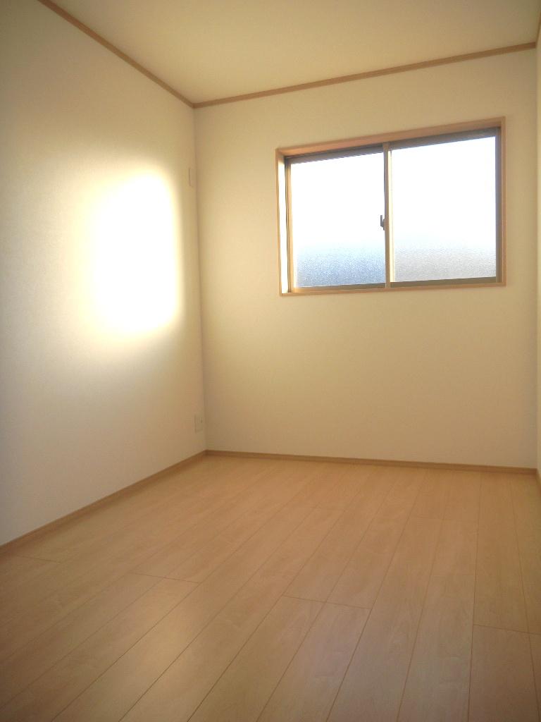 Non-living room.  ☆ Same specifications construction cases