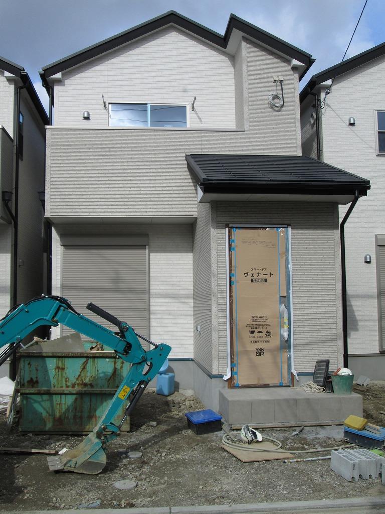 Local appearance photo. (December 2013 local shooting)