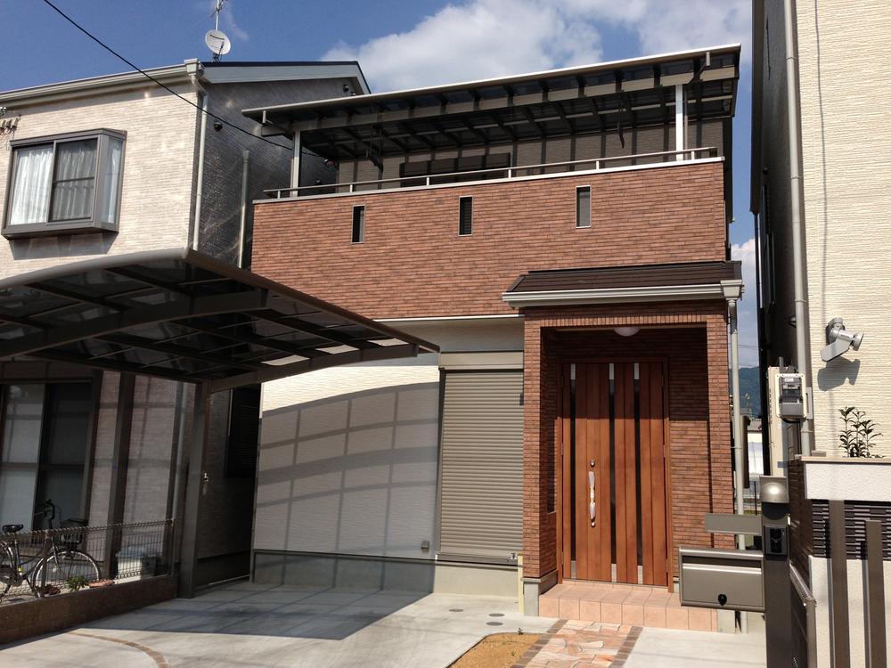 Same specifications photos (appearance). Wide frontage (image)