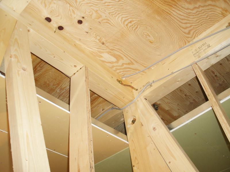 Construction ・ Construction method ・ specification. By firmly fixing the structural framework of the building to the foundation at the junction hardware, It demonstrated the strength to such as earthquakes and typhoons.  [Other construction site]