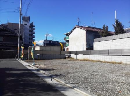 Local photos, including front road. Local (11 May 2013) Shooting