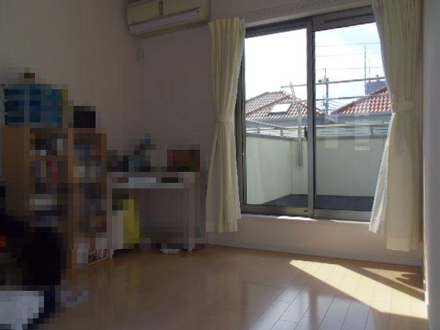Non-living room. Indoor (March 2013) Shooting