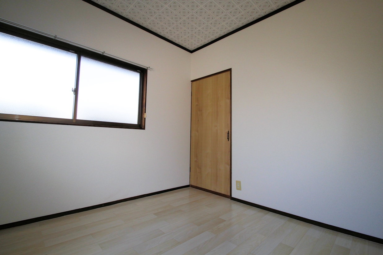 Receipt. Also it comes with storage