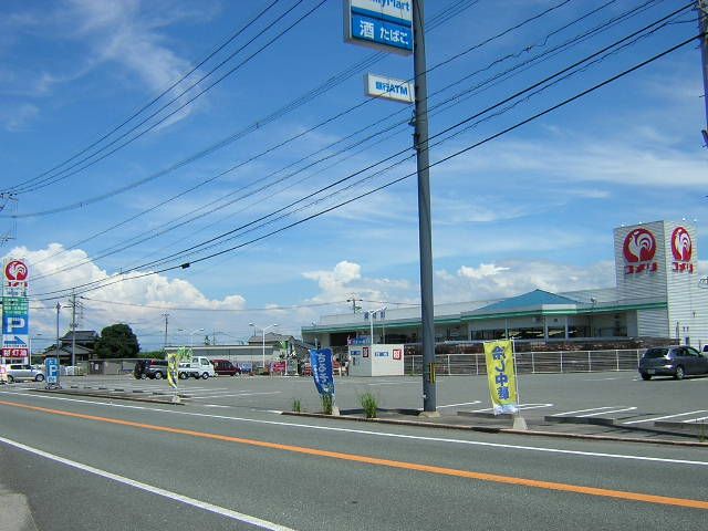 Home center. Komeri Co., Ltd. hard & Green Date of dark circles store up (home improvement) 128m