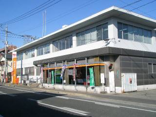 post office. Kanzaki Station through the post office until the (post office) 2241m