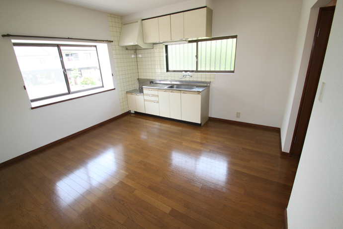 Living and room. 8 Pledge of dining kitchen