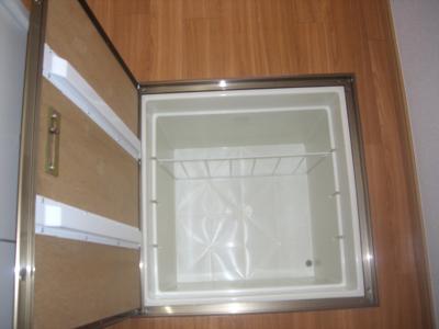 Receipt. Underfloor Storage