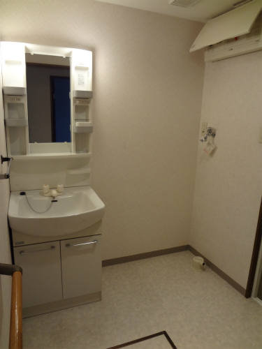 Washroom. Convenient wash basin to get dressed