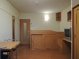 Living and room. Floor 1F flooring, It will be 2F carpet. 