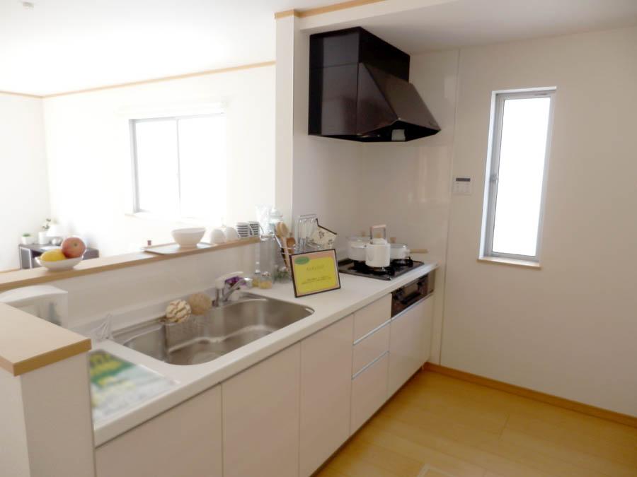 Kitchen. Was building completed. Such as the actual image from per yang, We have to wait all the time so you can see directly. 