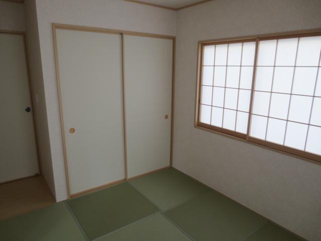 Non-living room. Indoor (11 May 2013) Shooting