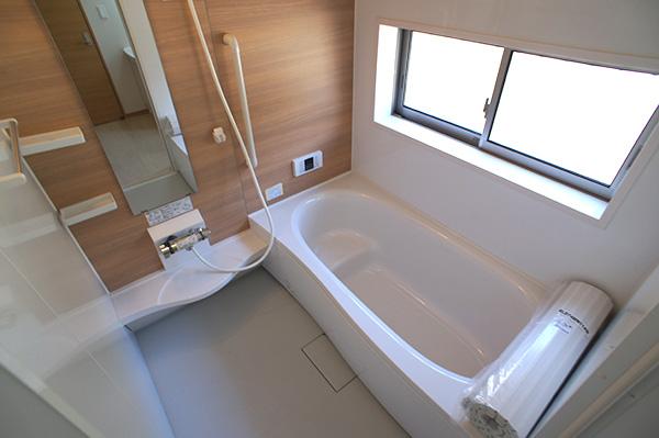 Bathroom. Indoor (11 May 2013) Shooting