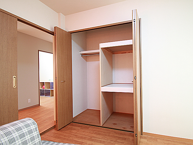 Receipt. This is useful easily accommodated have been on the shelf closet