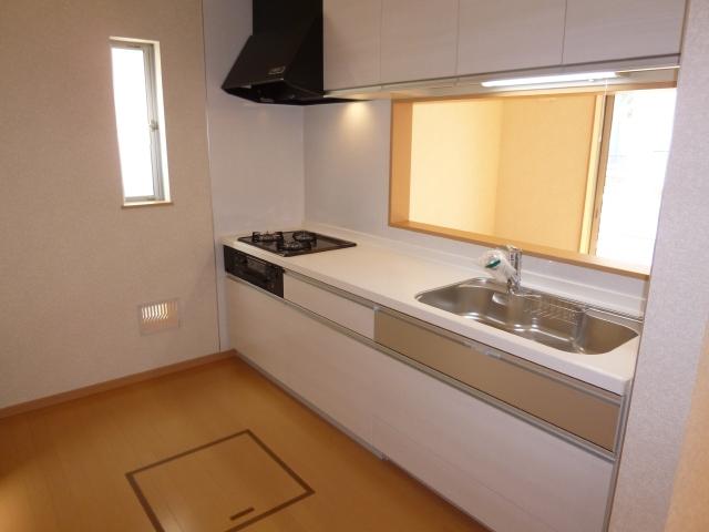 Same specifications photo (kitchen)