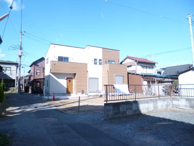 Local photos, including front road