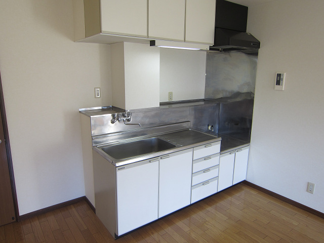 Kitchen. The same floor plan another room reference photograph