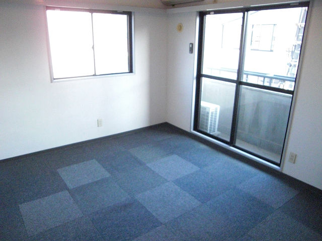 Living and room. Since the third floor of this sense of openness. 