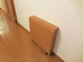 Living and room. You can clean storage and when there is no available collapse.