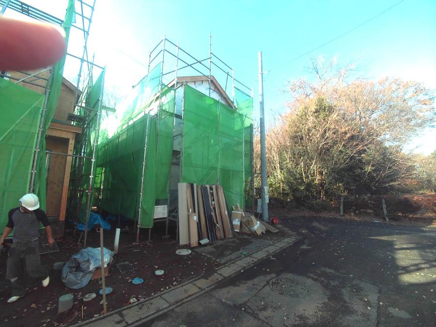 Local photos, including front road. A Building We offer the same use the finished model house of this property. Please feel free to contact us.