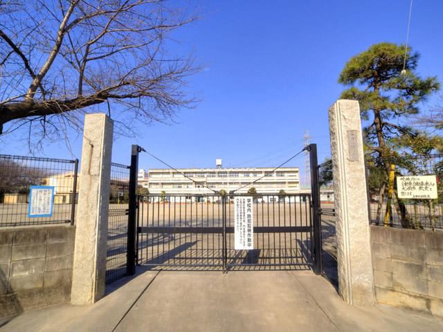 Primary school. Kamitaira 660m until junior high school