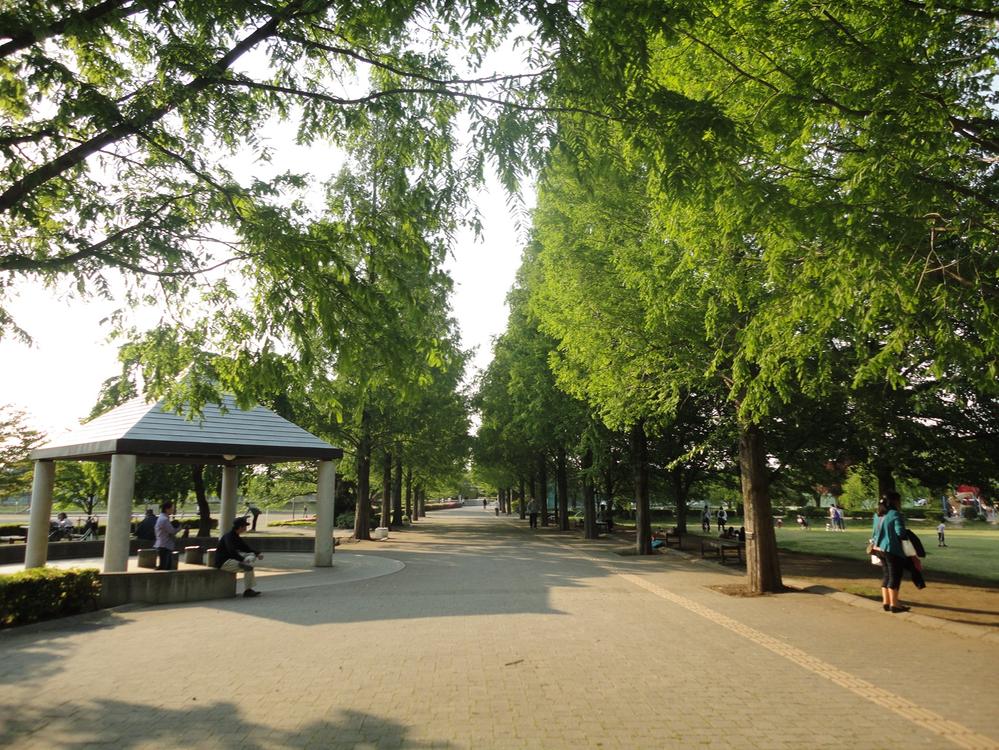 park. 1500m to Kamitaira park