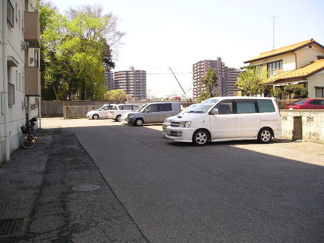 Parking lot. On-site parking