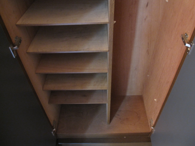 Entrance. A little oversized cupboard