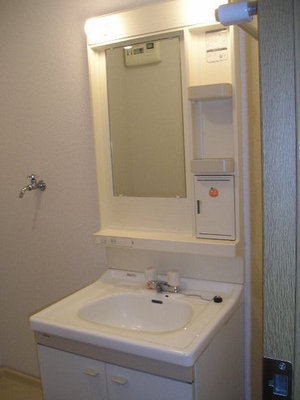 Washroom.  ☆ Wash basin