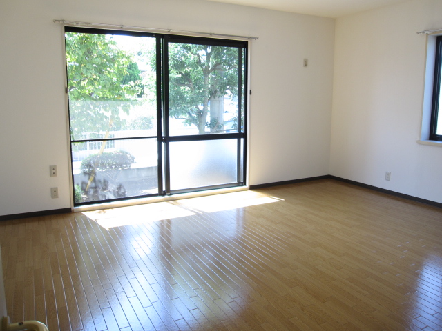 Living and room. 14 Pledge!