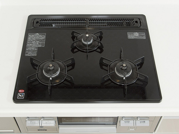 Kitchen.  [Glass top 3-burner stove] It has adopted the easy-to-use glass top 3 burner stove that combines the functionality and design. To clean, It is just a simple wipe quickly.