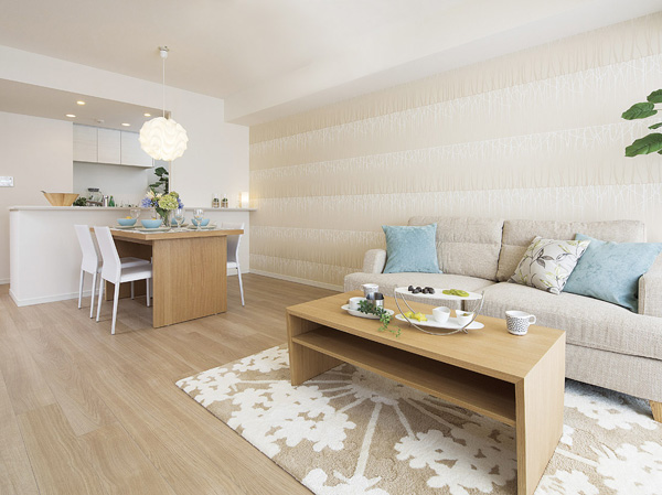 Room and equipment. living ・ Important space dining is to foster communication with your family. Bright and open space design can be all your family spend a carefree is born nature and smile,  To produce a relaxing pleasant. (It was taken the model room H type in April 2013. Also, Some paid options and furniture ・ It is included furniture etc., It is not included in the sale price)